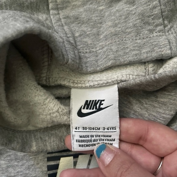 Toddler Nike Grey Sweatpant Sweatshirt Set Size 4T - Picture 5 of 5